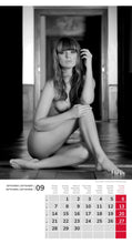 Lade das Bild in den Galerie-Viewer, Eva Kalender 2026 | Schwarz/Weiß
